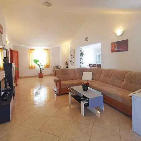 Apartment In Sveti Lovrec/istrien 27830