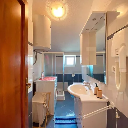 In Sveti Lovrec/istrien 27830 Apartment